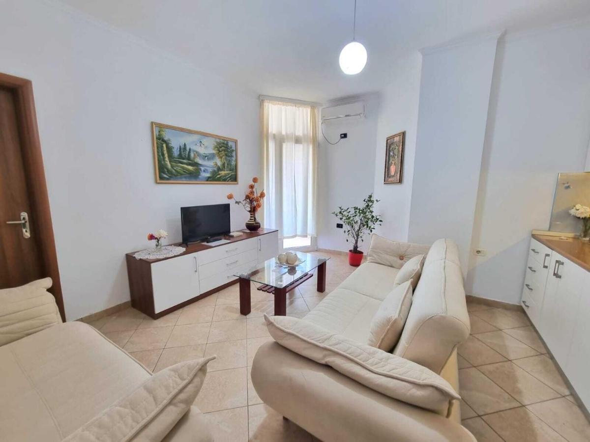 Friendly Apartment Golem Голем Екстериор снимка