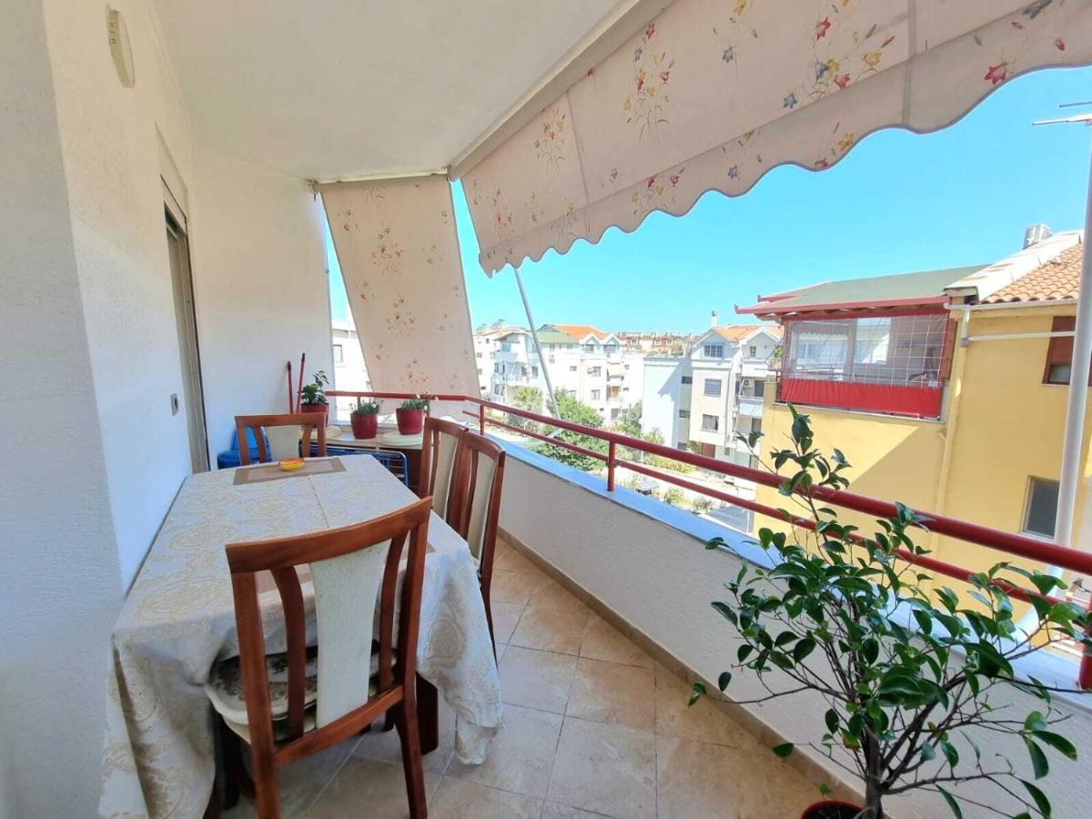 Friendly Apartment Golem Голем Екстериор снимка