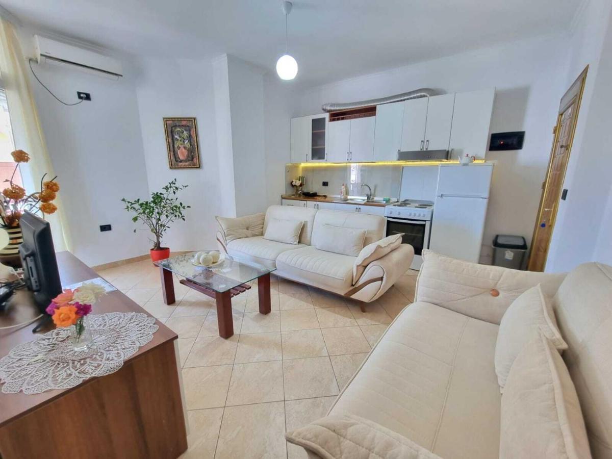 Friendly Apartment Golem Голем Екстериор снимка